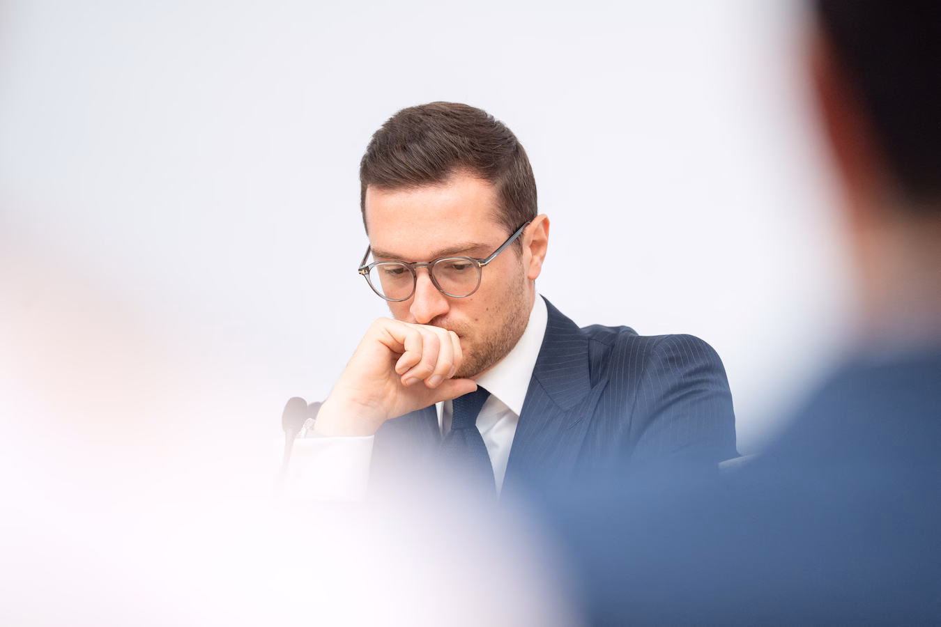 France : Une perquisition en cours au siège du RN, Bardella dénonce un “acharnement”